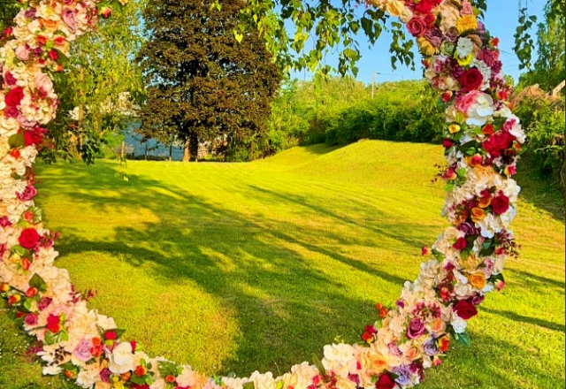 L'arche fleurit ensoleillé 